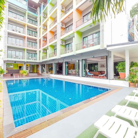 Oyo 75367 Ud Pattaya Hotel バーンラムン エクステリア 写真