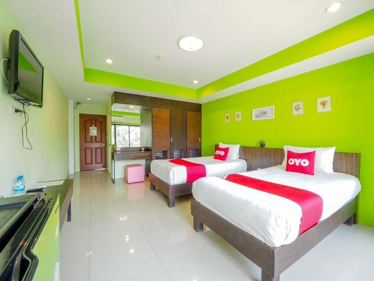 Oyo 75367 Ud Pattaya Hotel バーンラムン エクステリア 写真