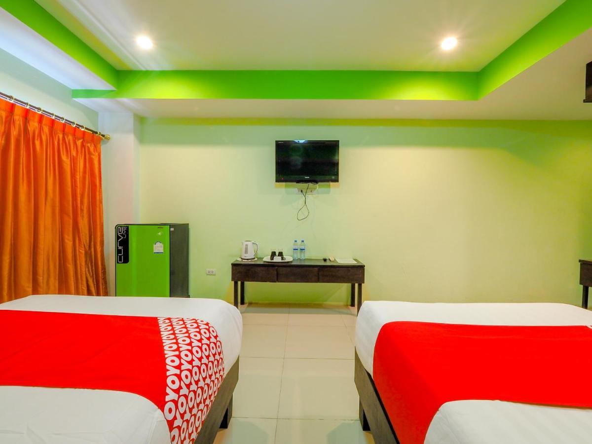 Oyo 75367 Ud Pattaya Hotel バーンラムン エクステリア 写真