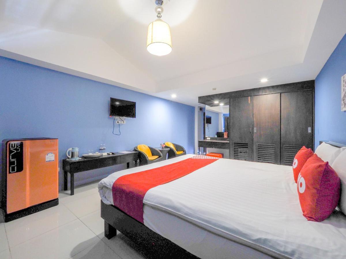 Oyo 75367 Ud Pattaya Hotel バーンラムン エクステリア 写真